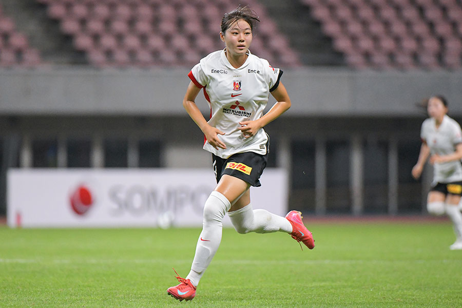 平川陽菜 選手 浦和レッズレディース マッチデーガーランド＋背番号タオルマフラー 浦和レッズレディース 平川陽菜 マッチデーガーランド