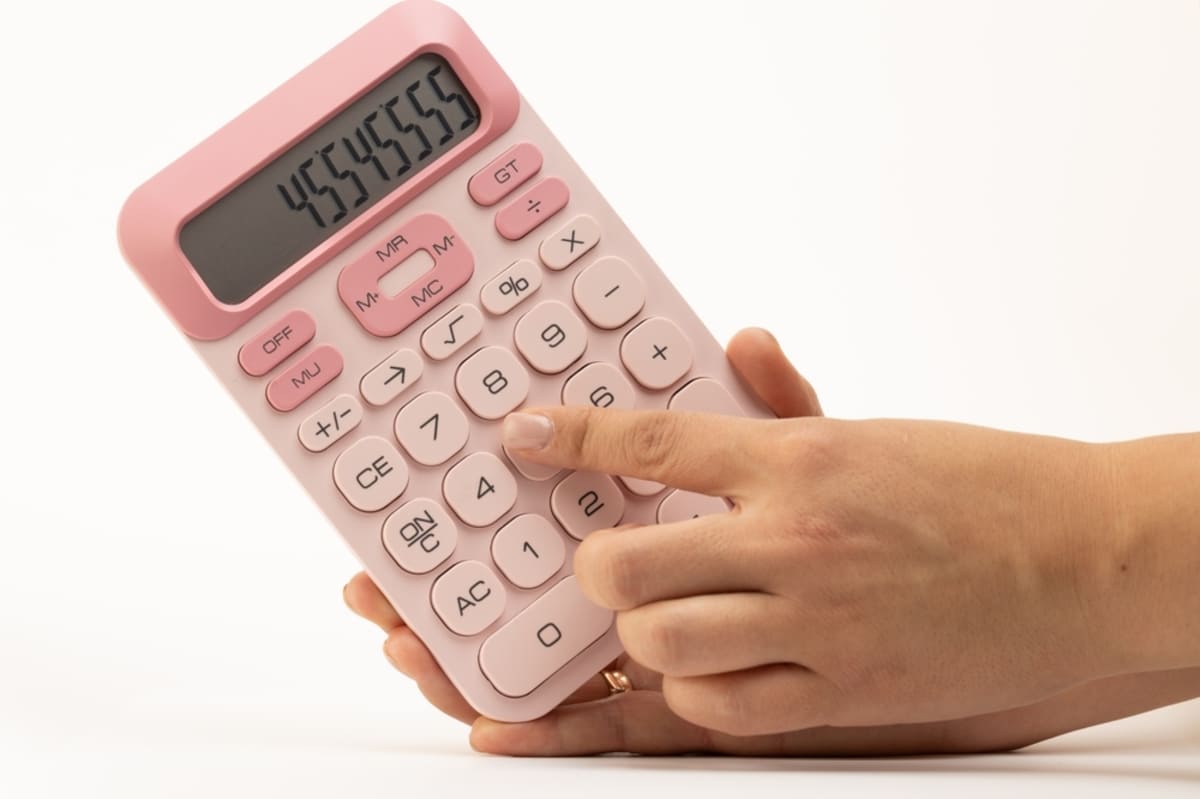 �դ뤵��Ǽ�ǤΥ��ߥ��ー����󡢥����Ȥˤ�äƷ�̤��Х�Х���������׻���ˡ�򶵤��Ƥ�������