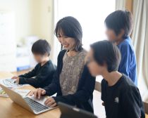 宮崎真理さんとお子さんたち