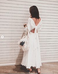 木下優樹菜 美背中あらわワンピース姿に反響 セクシー 抜群の艶やかさ ライブドアニュース