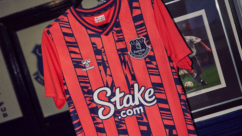 よみがえる90年代！エヴァートン、23-24新アウェイユニは日本の「NEC