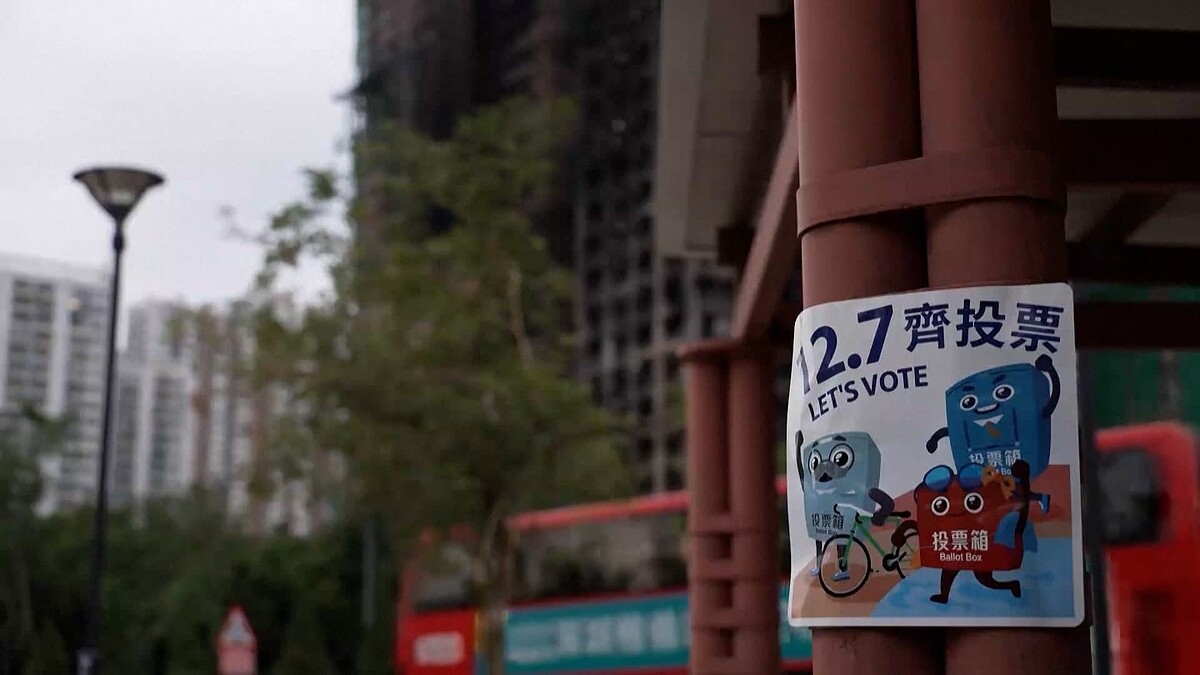 香港で高層住宅7棟が燃えた火災 159人の死亡確認、31人の不明