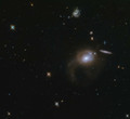 ŷβSDSS J225506.80+005839.9ESA/Hubble & NASA, A. Zabludoff