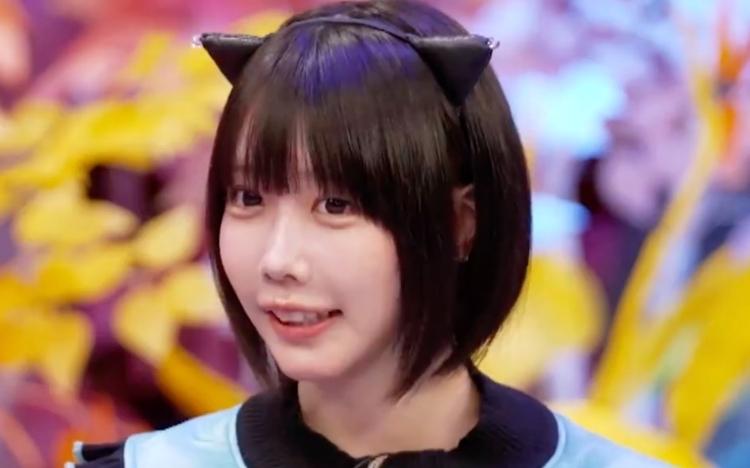 
             「1カ月鶏胸肉だけを食べて生活」体重激減＆衝撃の結末にあのちゃん仰天：あのちゃんの電電電波 
          