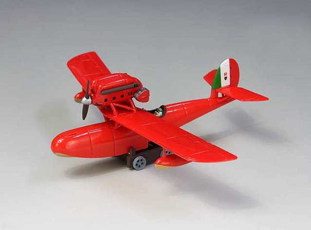 フィオも乗ってる！『紅の豚』の飛行艇が塗装済みフィギュアに