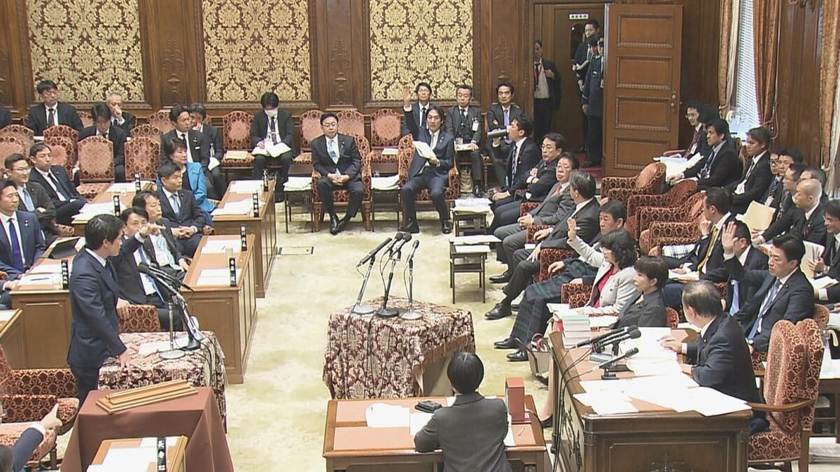 3閣僚がWBC 危機管理上問題ない