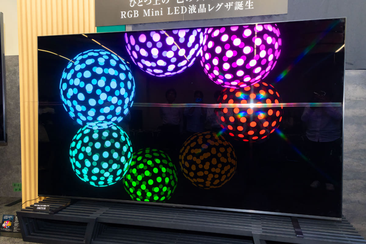 画像】レグザ、RGBミニLEDテレビ「ZX1」を12月発売。116型で約660万円