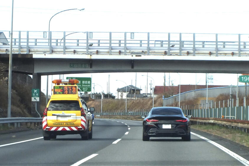 道路に落ちていたゴミが次に通る時には消えている！　誰がいつどうやって回収しているのか実態を探ってみた