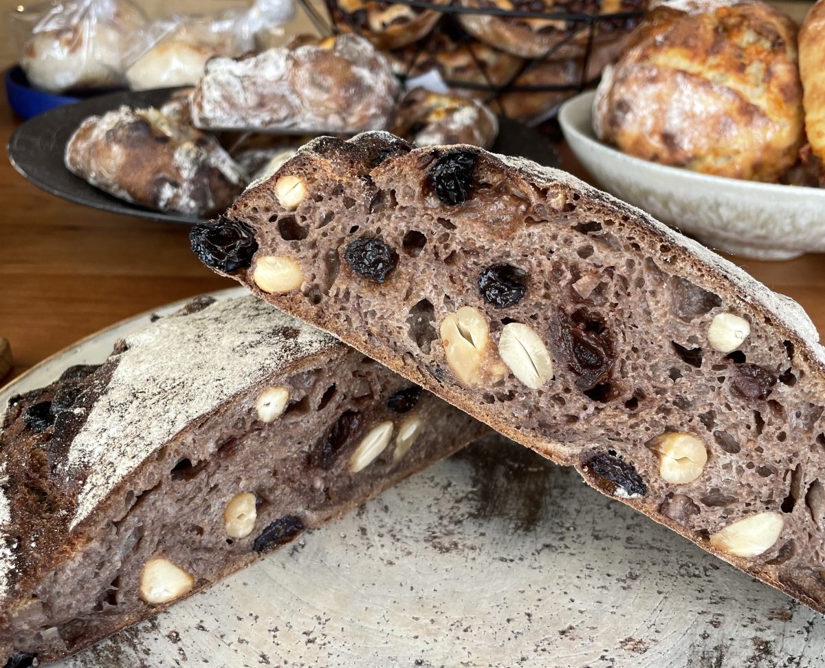 
			百名店出身シェフによる、自家製粉と厳選素材のベーカリー(神奈川・北山田）
		