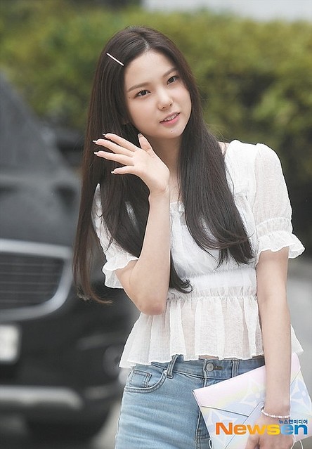 画像 Photo Clc クォン ウンビン チェ ユジン エルキー Cube通信 の収録に参加 キュートなポーズ 11 12 ライブドアニュース