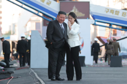 金正恩氏と娘（朝鮮中央通信）