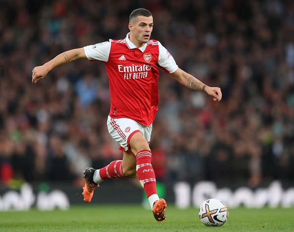 アーセナルのキーマン・ジャカが直面していた“レギュラー落ち”の危機