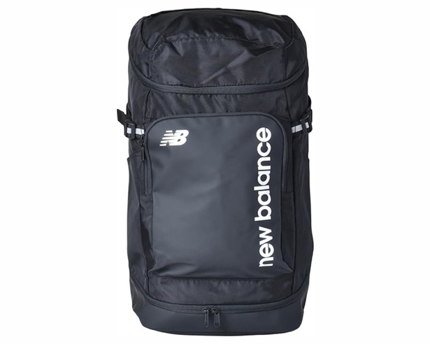 newbalanceの最強リュック A4収納OKで撥水仕様、耐久性に優れる