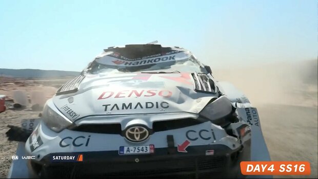 【写真・画像】屋根が「つぶれた」世界ラリー、日本人ドライバーが「横転、そして5位転落」 カメラが捉えていた“最終ステージ前のドラマ”に衝撃　1枚目