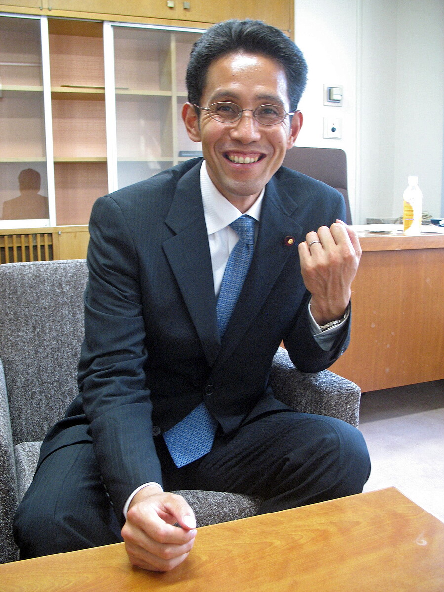 階猛氏＝２０１５年撮影