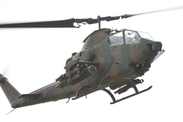 陸上自衛隊が運用しているAH-1S「コブラ」（画像：陸上自衛隊）