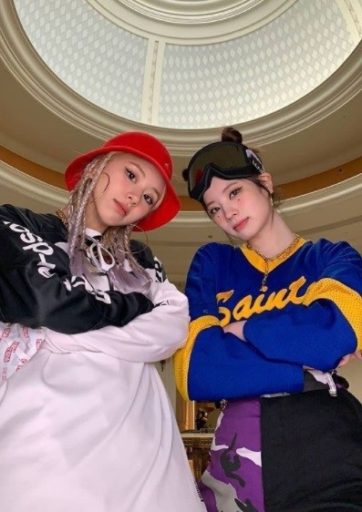 画像 Twice ダヒョン チェヨン キュートなレトロ少女に変身 インスタで近況ショットを公開 2 3 ライブドアニュース