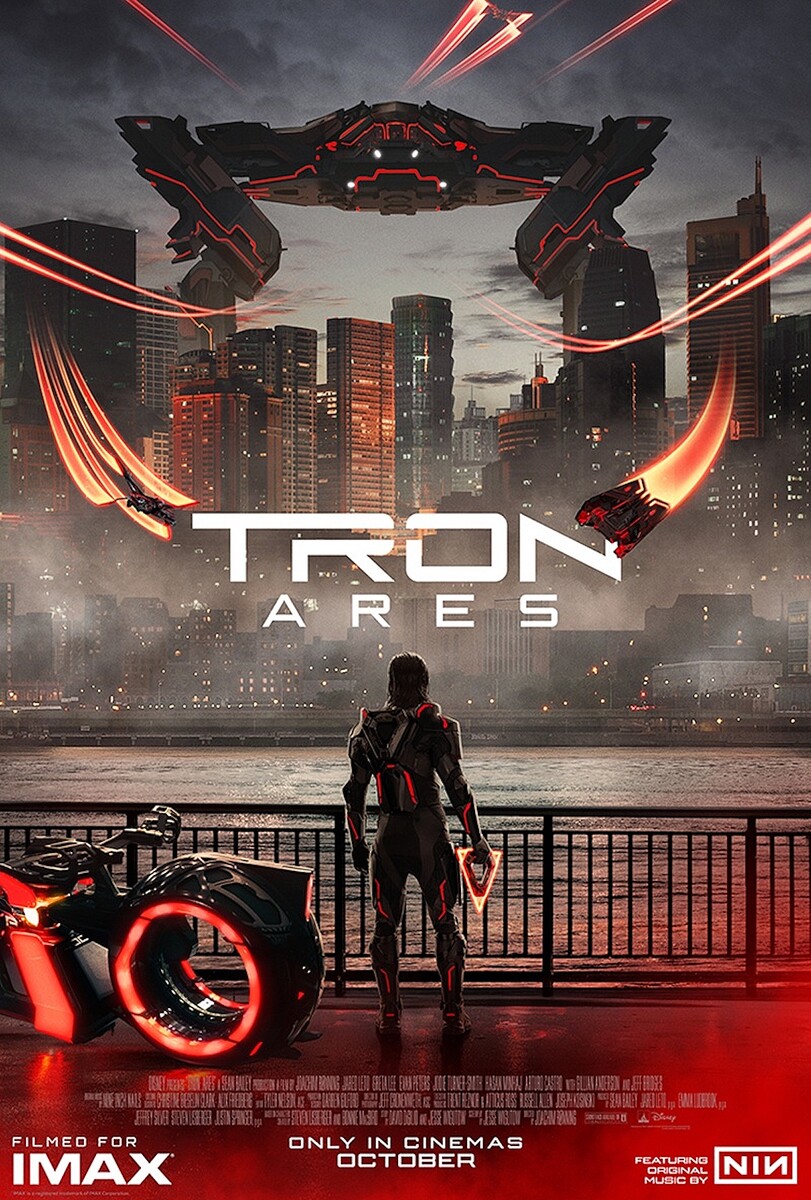 『トロン：アレス』US版ポスター ©2025 Disney Enterprises, Inc. All Rights Reserved.