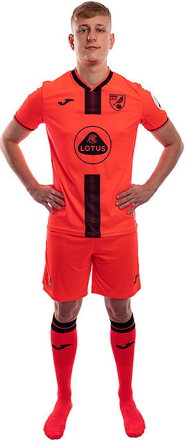 ノリッジの21-22新ユニフォーム！自動車メーカー「ロータス」が新