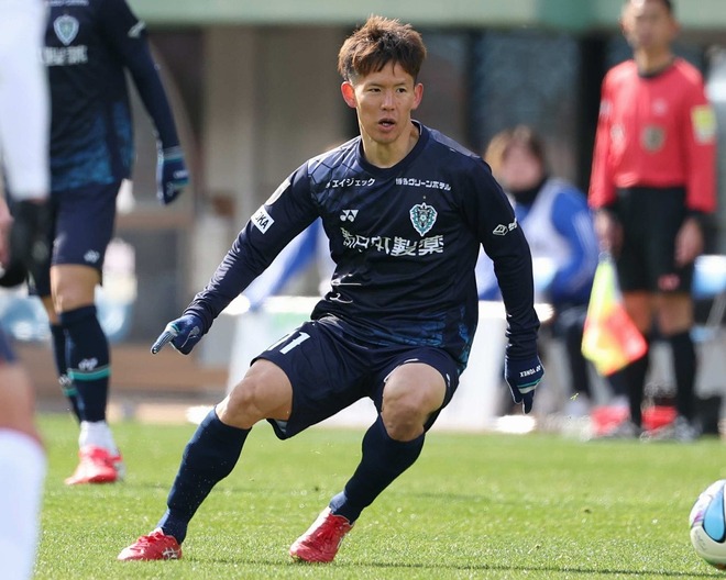 神戸戦で一発退場となった見木。写真：滝川敏之