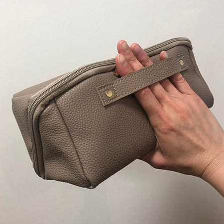 小田切ヒロ監修の付録第3弾は大容量ポーチ！ 2秒で開いて素早く