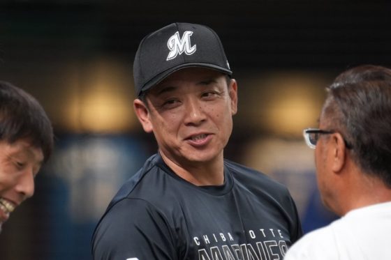 ロッテ・サブロー監督【写真：岡部直樹】