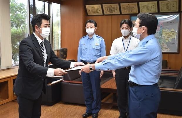 女性を次々に殴る男を取り押さえた会社員「自分がやるしかないと」 ライブドアニュース