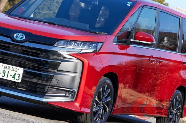 トヨタの人気ミニバン「ノア」の魅力 充実した安全装備など