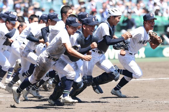 昨夏、日本一に輝いた沖縄尚学ナイン【写真:加治屋友輝】