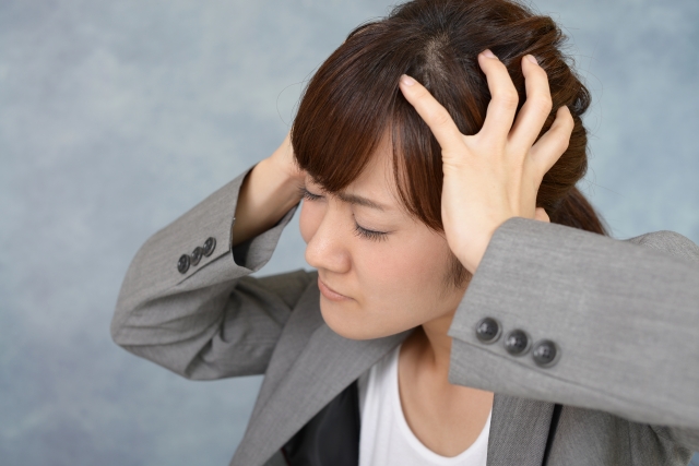 キレたら1ヶ月不機嫌、ドアを壊す、注意されると号泣…職場の「フキハラ」３０代女性社員に困惑