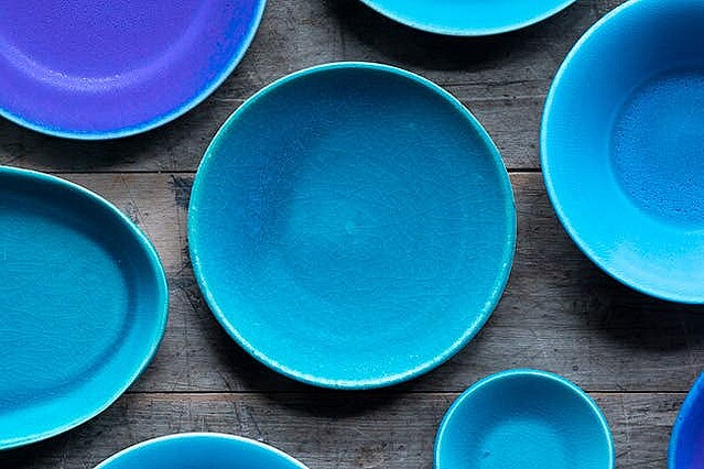 だって、青が好き～沖縄の海を閉じ込めた、サンゴブルーのやちむん