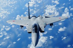 �Ҷ��������F-15��Ʈ�����Ʒ����ơ�