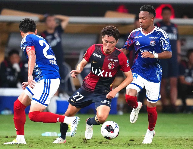 後半の頭から出場した松村。本職はMFながら右SBも務めた。(C)SOCCER DIGEST