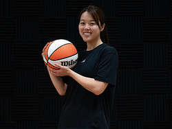 �ץ�����åȤ�WNBA�������򥵥�ー�ȡּ�ʬ�θ��դ����������������ؤ�ĩ���Ѹ��̤Ǹ岡��