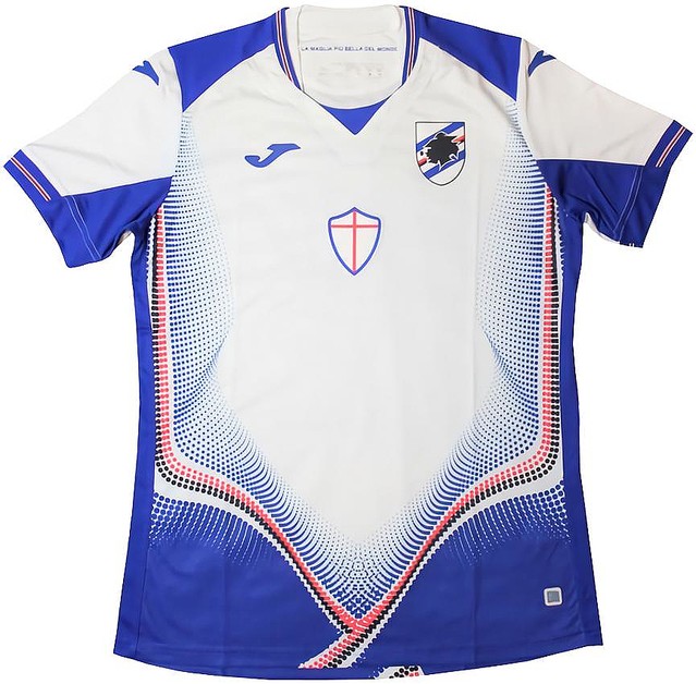 吉田麻也の新天地、今季のサンプドリア「美しいユニフォーム」を見る