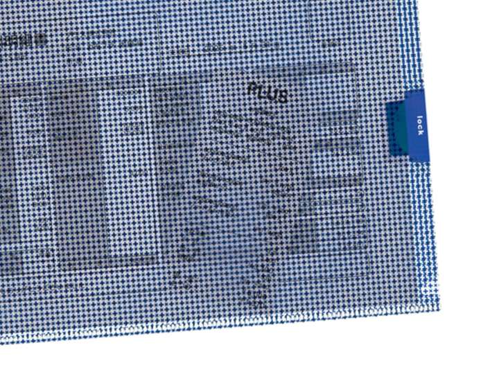 手軽で便利なクリアホルダー。簡易ロック＆中が読みづらい仕様なら安全に使えると思わない？