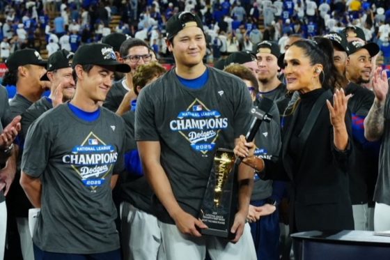 大谷翔平は「本当に素晴らしい同僚だ」 まさかのトロフィー返却