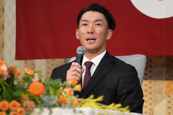 引退会見に出席した巨人・梶谷隆幸氏【写真：松本洸】