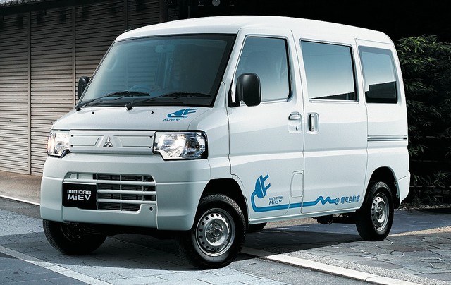 わずか12台の生産!? スズキの幻の電気自動車「EVエブリイ」って何だ?