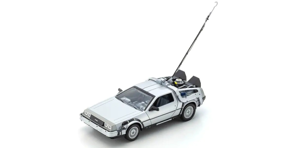「1/24 デロリアンDMC-12」を11月に再販 価格は5500円