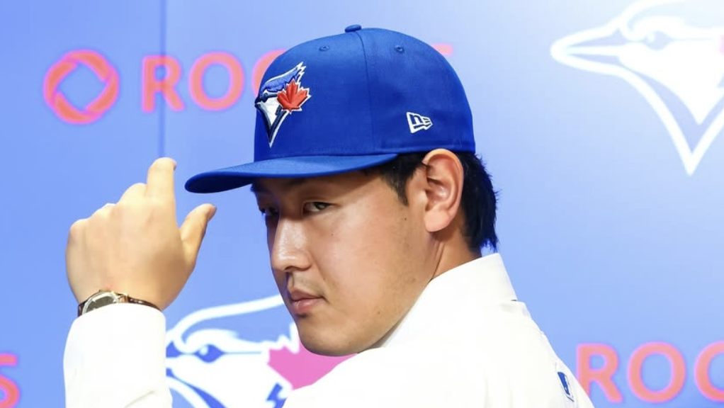 岡本和真「新たな舞台へ」ブルージェイズ入団会見で決意 ユニフォーム