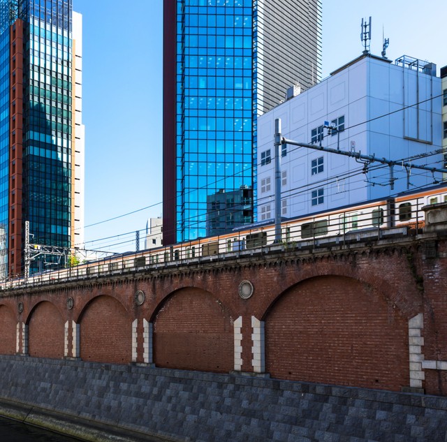 昌平橋架道橋 ※画像はイメージです(MOCOHA IMAGE/stock.adobe.com)
