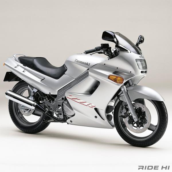 ZZ-Rの末弟ZZR250の超ロングラン人気！【このバイクに注目】（この