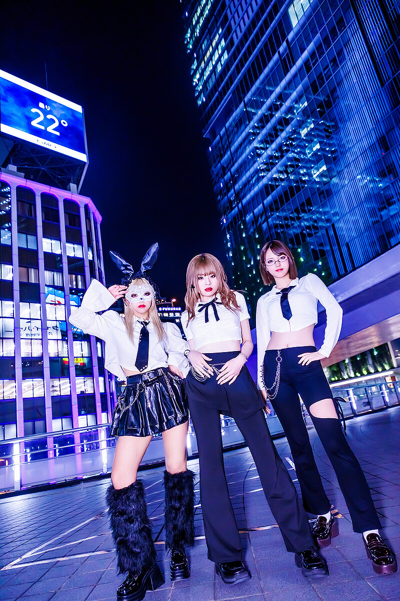 3人組ガールズグループ「Rabbit Punk」