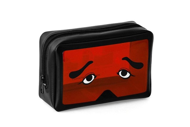 ハイタイド にわかせんぺいのポーチ キーホルダー 福岡空港などで発売 にわか面 をフィーチャー Peachy ライブドアニュース