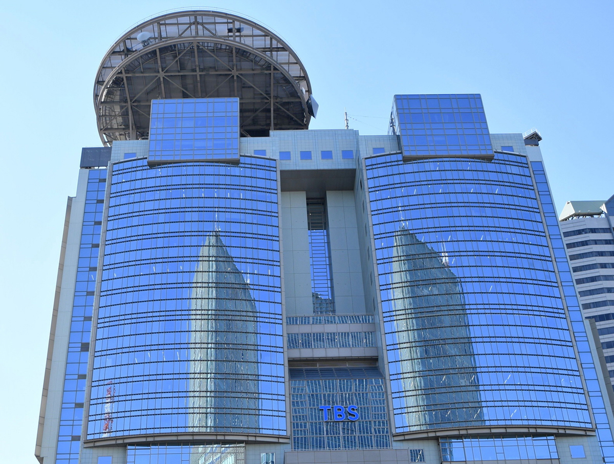 �ԣ£��������󥿡�