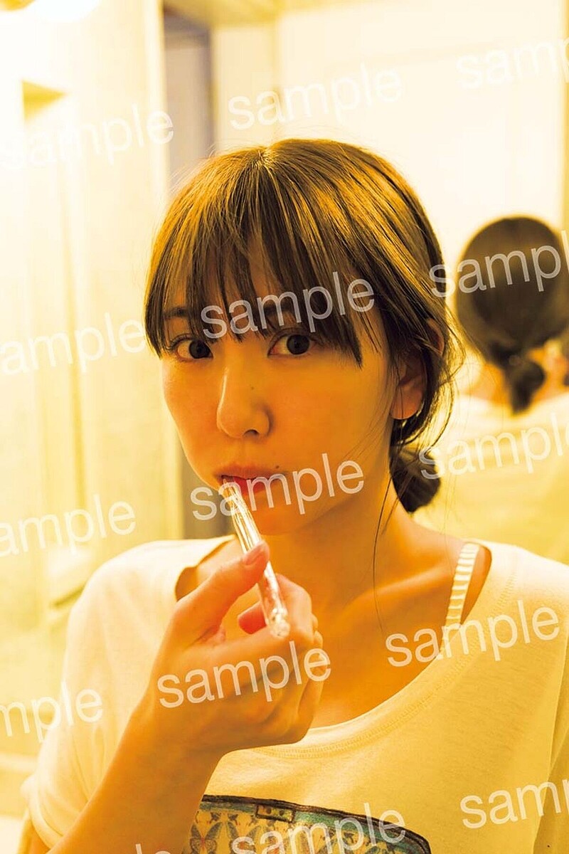 SKE48熊崎晴香、白ランジェリー姿のカットも 1st写真集特典4種が公開