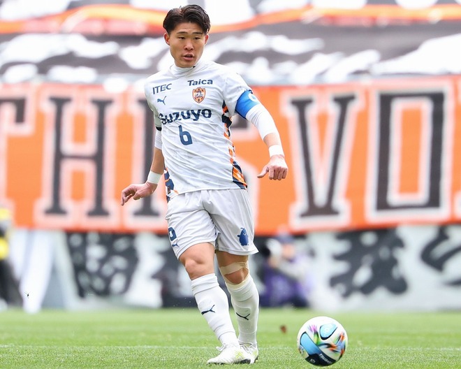 宇野の“長すぎる”PKが話題だ。写真:梅月智史(サッカーダイジェスト写真部)