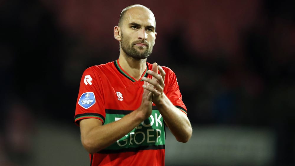 ピッチで蘇生受けた、元オランダ代表バス・ドスト「感謝してもし尽くせない」
