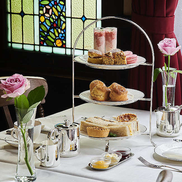 イギリス　3段スタンド　アフタヌーンティー アフタヌーンティーQ＆A】3段スタンドを食べる順番に決まりはあります